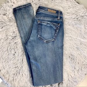 Buckle Black Fit No. 23 Size 25 Skinny